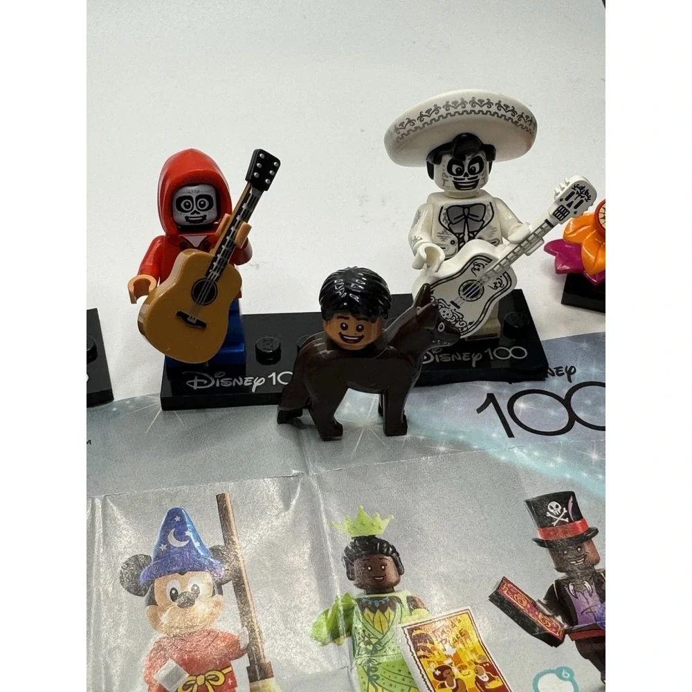 Disney 100 Lego Minifigures 8 Complete Stitch Cruella Evil Queen Coco Pocahontas